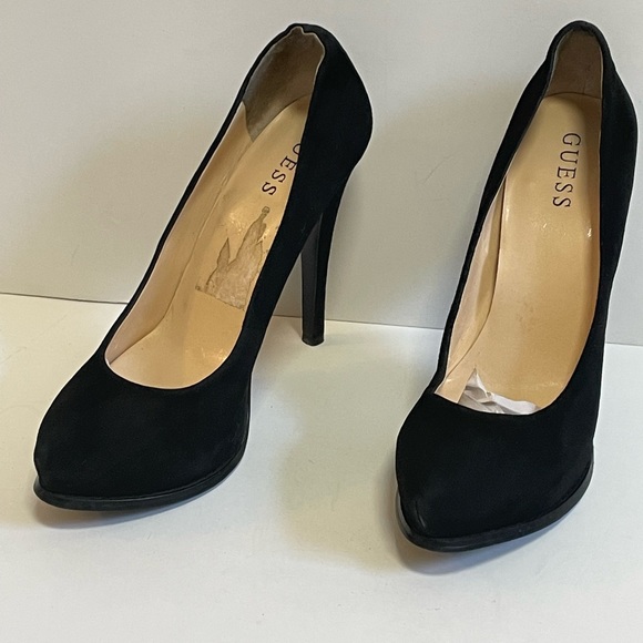 GUESS Black Suede Pumps - Picture 1 of 8